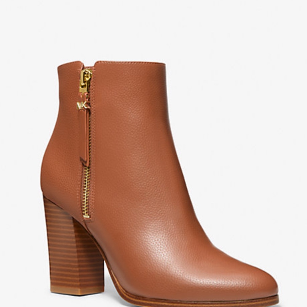 Michael Kors Britt Leather Ankle Booties Size 2 Luggage Color